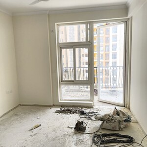 Room in 2 BHK Apartment at Omaxe Hazratganj, Gomti Nagar – for Sale