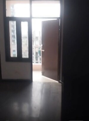 Room in 1.5 BHK Apartment at Techman Moti Residency, Raj Nagar Extension – for Sale