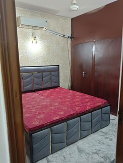 2 BHK Builder Floor For Rent in Lajpat Nagar 4