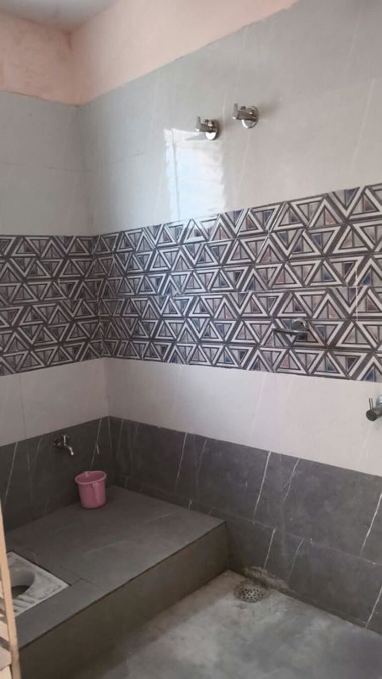 Bathroom, nivaranpur 2 Bedroom 1300 Sq.Ft. Independent House In Nivaranpur Ranchi 10679441
