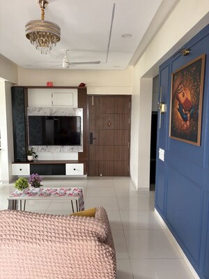 Room in 2.5 BHK Apartment at Nambiar Millennia, Sarjapur Road – for Sale