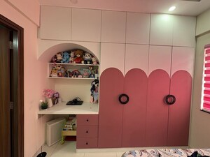 Room in 2.5 BHK Apartment at Nambiar Millennia, Sarjapur Road – for Sale