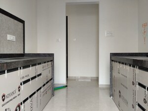 Room in 2 BHK Apartment at Dhamji Shamji Mahavir Spring Tulip Phase 1, Pokhran Road No Two – for Rent
