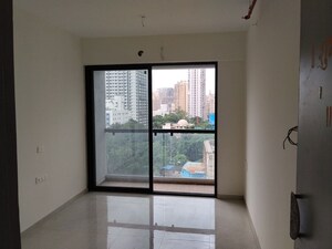 Room in 2 BHK Apartment at Dhamji Shamji Mahavir Spring Tulip Phase 1, Pokhran Road No Two – for Rent