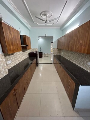 Kitchen in 2 BHK Builder Floor at Bhoomi Homes, Sector 42 – for Rent