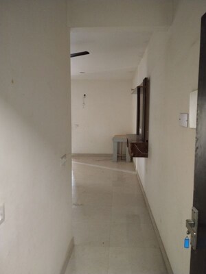 Bathroom in 2 BHK Apartment at Signature Global The Roselia, Sector 95a – for Rent