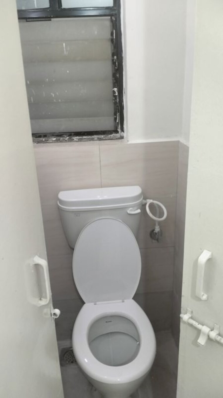 Bathroom, bramha-aangan 1 Bedroom 595 Sq.Ft. Apartment In Salunkhe Vihar Society Pune 10679494