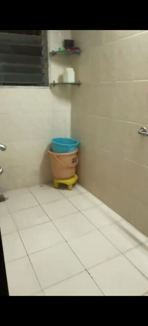 Furnished Amenities in 1 BHK Apartment at Mahaveer Tower, Worli – for Rent