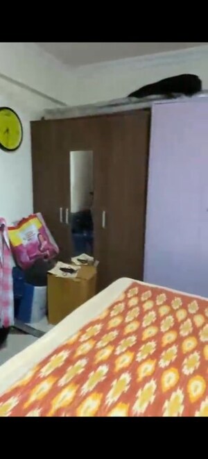 Bedroom in 1 BHK Apartment at Mahaveer Tower, Worli – for Rent