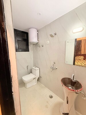 Team Area in 3 BHK Builder Floor at Saket – for Rent