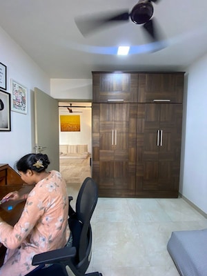 Room in 2 BHK Apartment at Hiranandani Estate Rodas Enclave, Ghodbunder Road – for Sale
