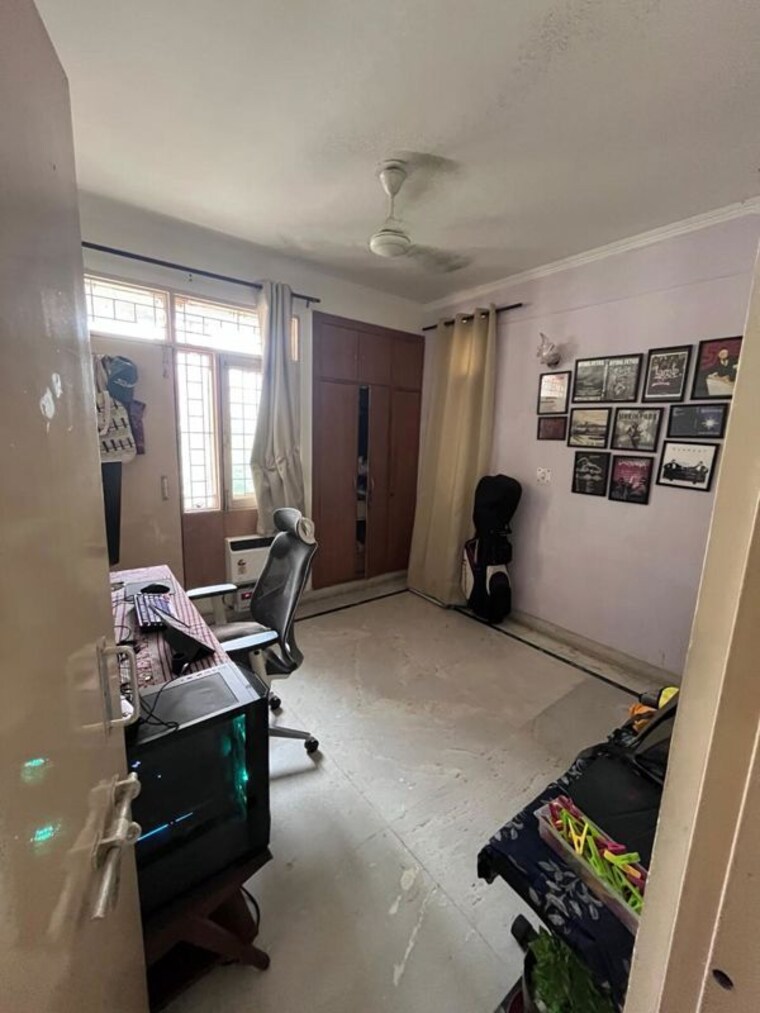 Team Area, awho-sujjan-vihar 3 Bedroom 1650 Sq.Ft. Builder Floor In Sector 43 Gurgaon 10679517