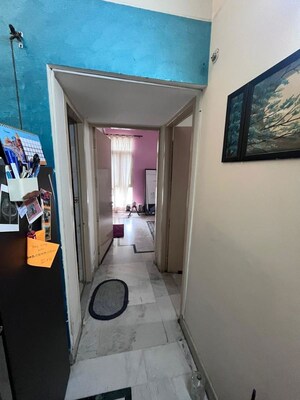 Building Lobby in 3 BHK Builder Floor at AWHO Sujjan Vihar, Sector 43 – for Rent