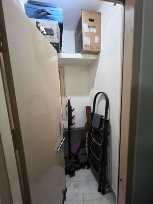 Bathroom in 3 BHK Builder Floor at AWHO Sujjan Vihar, Sector 43 – for Rent
