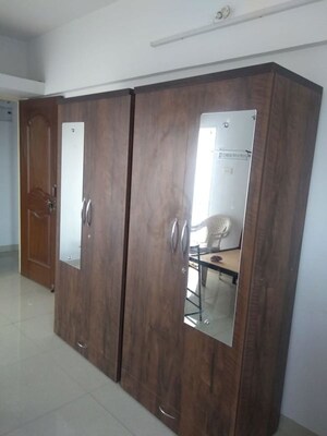 Furnished Amenities in 1 BHK Apartment at Kumar Mahatma Society, Kothrud – for Rent