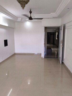 Room in 3 BHK Apartment at Lokhandwala Whispering Palms, Kandivali East – for Sale