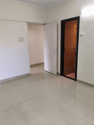 Room in 3 BHK Apartment at Lokhandwala Whispering Palms, Kandivali East – for Sale