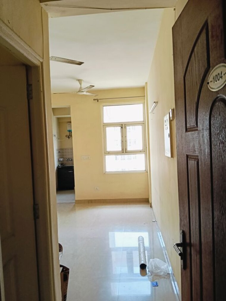 Bathroom, shree-vardhman-mantra 2 Bedroom 800 Sq.Ft. Apartment In Sector 67 Gurgaon 10679536