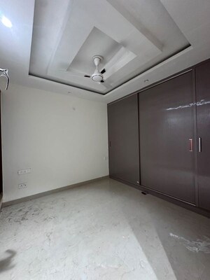 Room in 2 BHK Builder Floor at Gwal Pahari – for Rent
