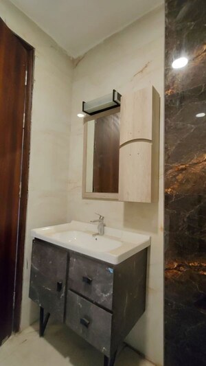 Bathroom in 4 BHK Builder Floor at Ansal Esencia-Mulberry Homes, Sector 67 – for Rent