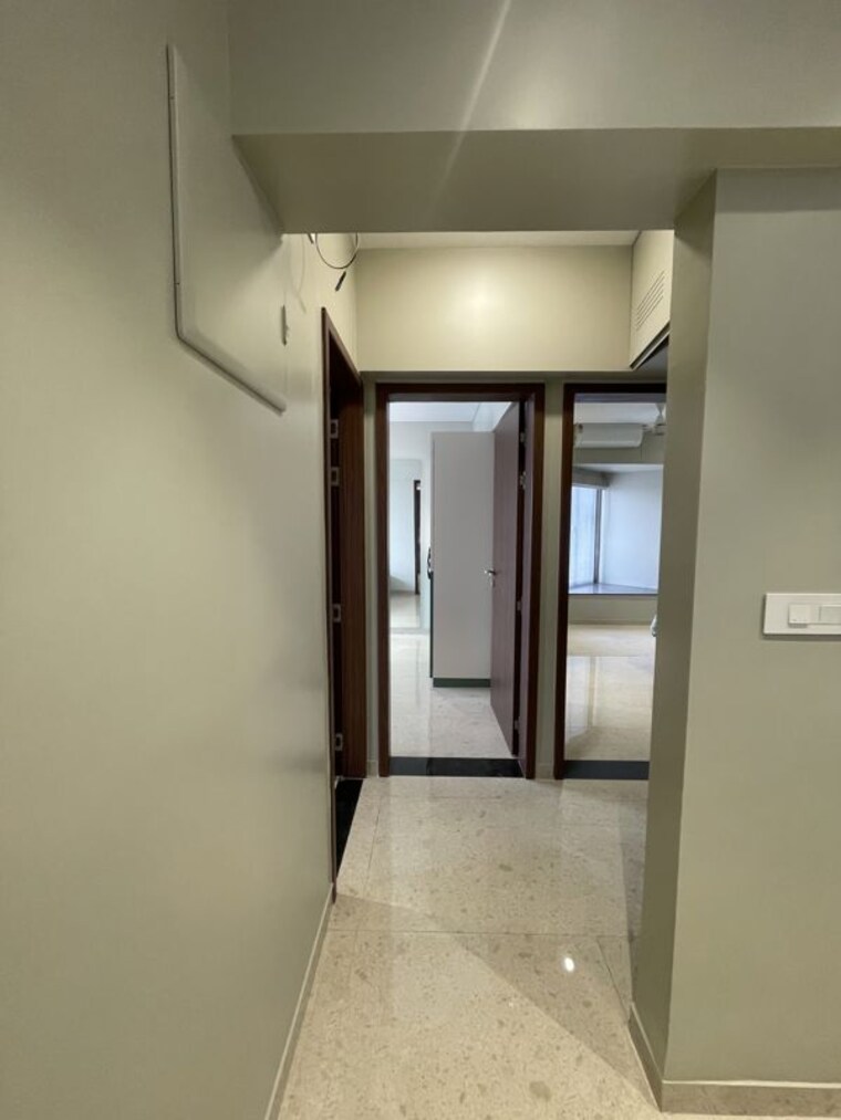 Lobby, vj-yashwin-nuovo-centro 3 Bedroom 1086 Sq.Ft. Apartment In Wakad Pune 10679516