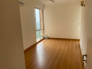 Room in 4 BHK Apartment at Lord Krishna Apartment, Sector 43 – for Rent