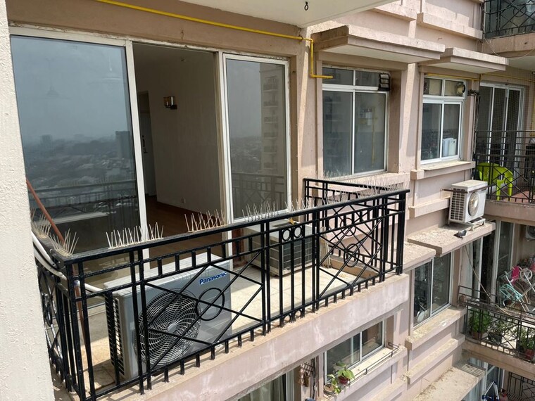 Balcony, lord-krishna-apartment 4 Bedroom 3200 Sq.Ft. Apartment In Sector 43 Gurgaon 10679554