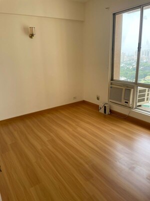 Room in 4 BHK Apartment at Lord Krishna Apartment, Sector 43 – for Rent