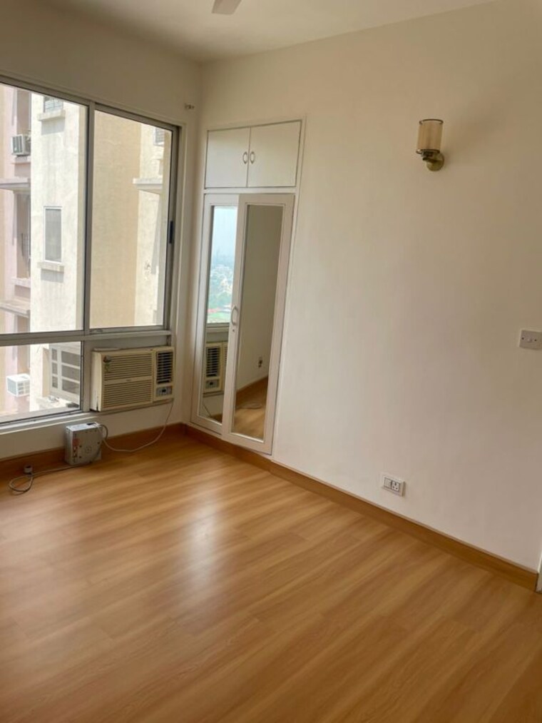 Room, lord-krishna-apartment 4 Bedroom 3200 Sq.Ft. Apartment In Sector 43 Gurgaon 10679554