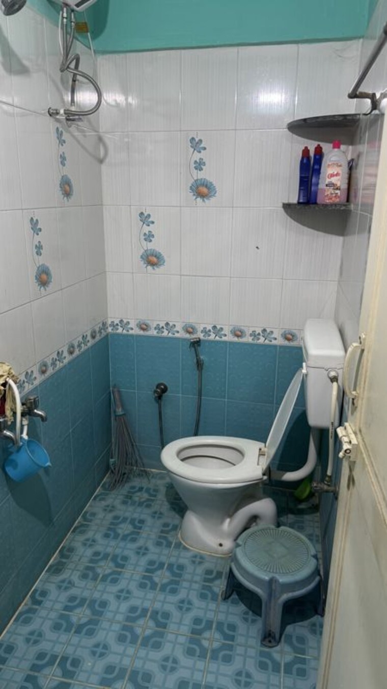 Bathroom, madipakkam 2 Bedroom 1000 Sq.Ft. Apartment In Madipakkam Chennai 10679582