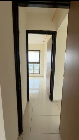 Room in 3 BHK Apartment at Chandak 34 Park Estate, Goregaon West – for Rent