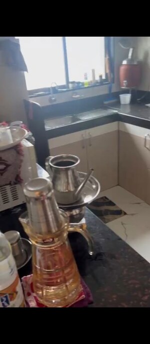 Team Area in 1 BHK Apartment at Elite The New Green Chambers CHS, Byculla – for Sale