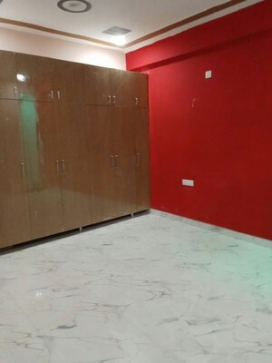 3 BHK Builder Floor For Rent in Qaisar Bagh