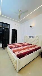 3.5 BHK +  1350 Sq.Ft. Builder Floor in VIP Road