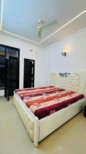 3.5 BHK Builder Floor For Sale in Vip Road