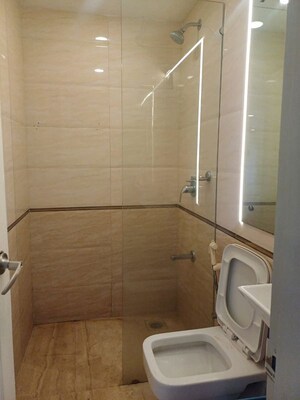 Bathroom in 5 BHK Apartment at DLH Sorrento, Veera Desai Road – for Sale