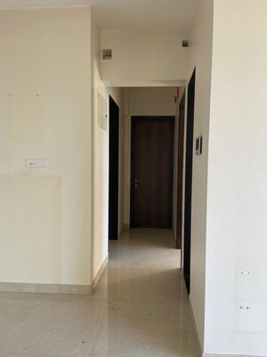 Room in 2 BHK Apartment at Sheth Montana, Mulund West – for Sale