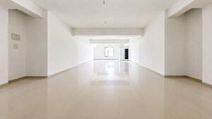 Room in  Office Space in IT/SEZ at Cosmos Jewels, Ghodbunder Road – for Rent