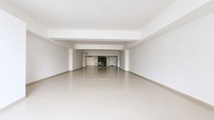 Room in  Office Space in IT/SEZ at Cosmos Jewels, Ghodbunder Road – for Rent