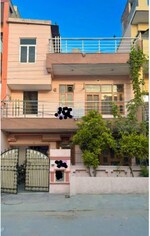 325 Sq.Yd. Plot in Sector 14
