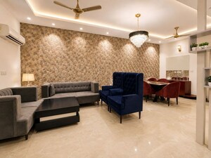 5 BHK Apartment For Sale in Milton Tower, Vip Road