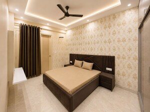 Bedroom in 5 BHK Apartment at Milton Tower, Vip Road – for Sale