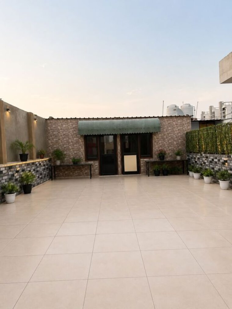 Exterior View, milton-tower 5 Bedroom 3540 Sq.Ft. Apartment In Vip Road Zirakpur 10679702