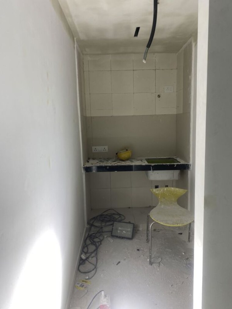 Bathroom, marathon-futurex Commercial Office Space 4000 Sq.Ft. In Lower Parel Mumbai 10679744
