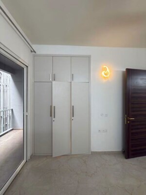 Building Lobby in 4 BHK Apartment at BPTP Amstoria, Sector 102 – for Sale
