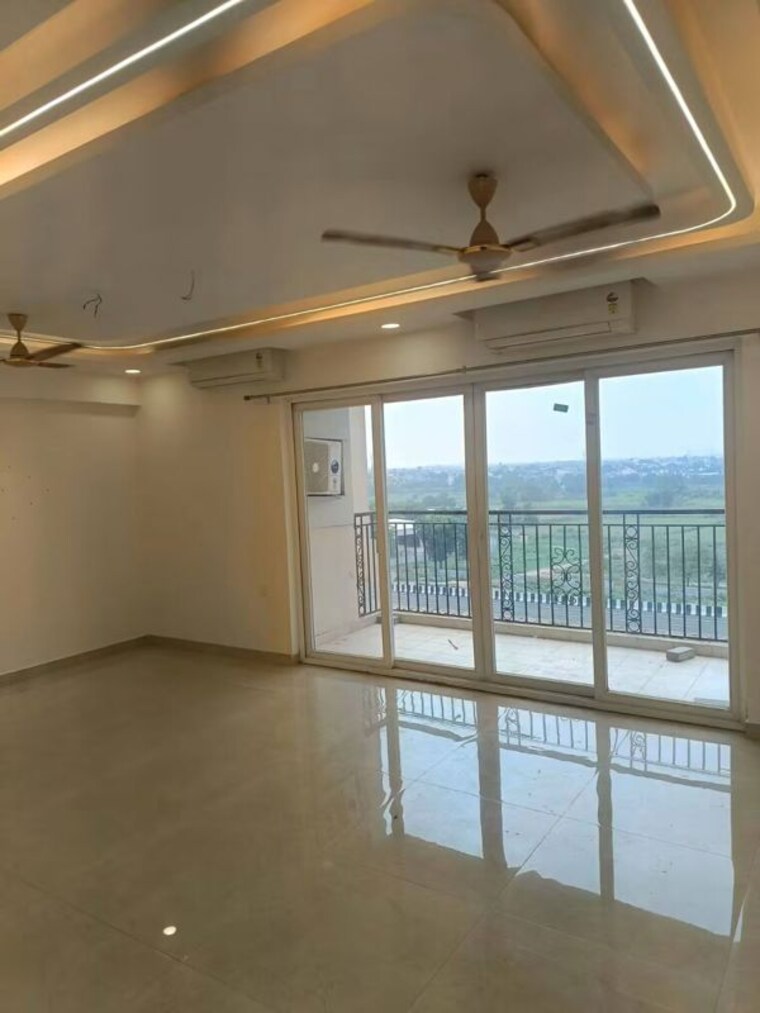 Room, bptp-amstoria 4 Bedroom 500 Sq.Yd. Apartment In Sector 102 Gurgaon 10679767