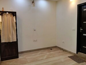 Room in 3 BHK Builder Floor at Kalkaji – for Rent
