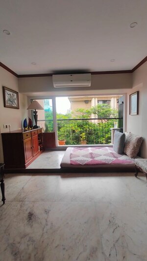 Bedroom in 2 BHK Apartment at Victoria Apartment Andheri, Andheri West – for Rent