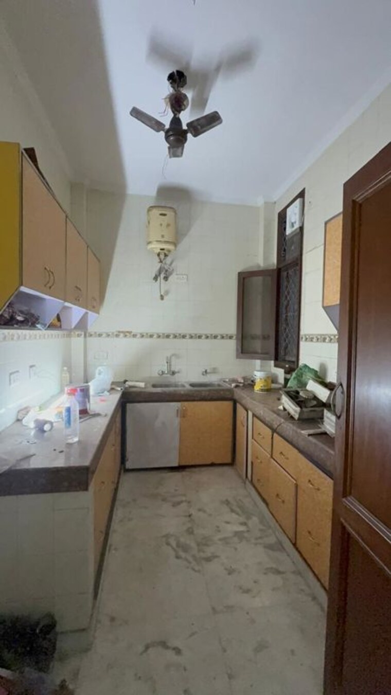 Kitchen, kalkaji 3 Bedroom 2000 Sq.Ft. Builder Floor In Kalkaji Delhi 10679811
