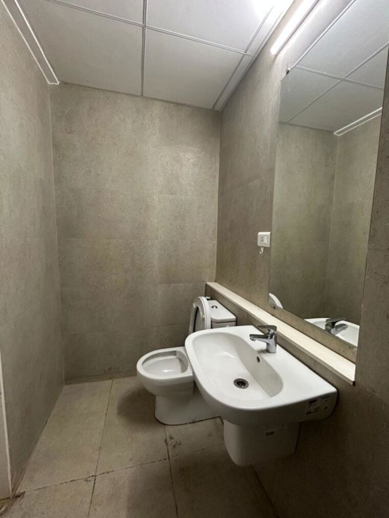 Bathroom, tata-serein 2 Bedroom 950 Sq.Ft. Apartment In Pokhran Road No Two Thane 10679830